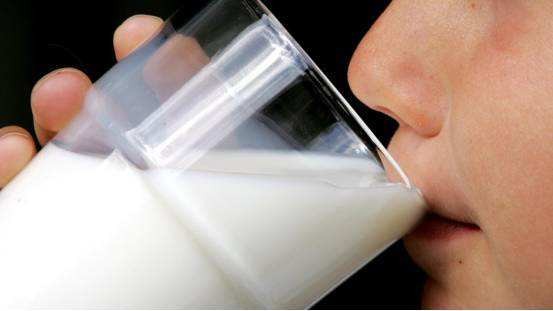 跨界电商az全球购上线澳洲a2鲜奶，让你一喝难忘