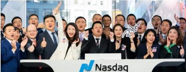 张大奕脚踩网红经济红利,打造她的商业帝国!