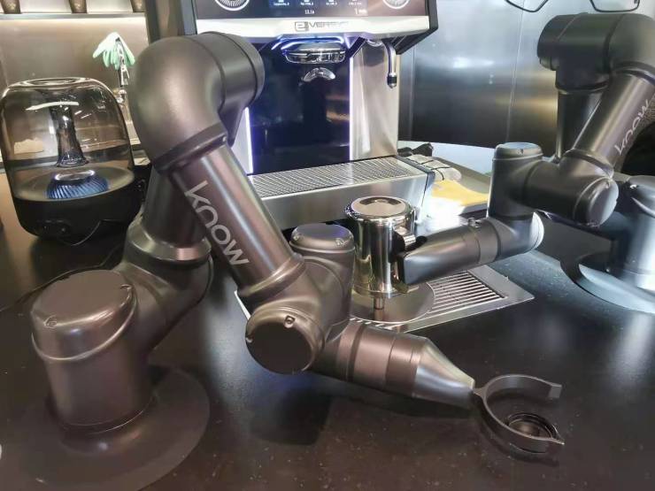 如影智能与等等合作，在京落地首家机器人咖啡馆